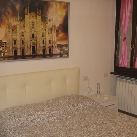 Lägenhet Flat In Duomo Center Milano