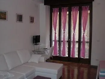 Διαμέρισμα Flat In Duomo Center